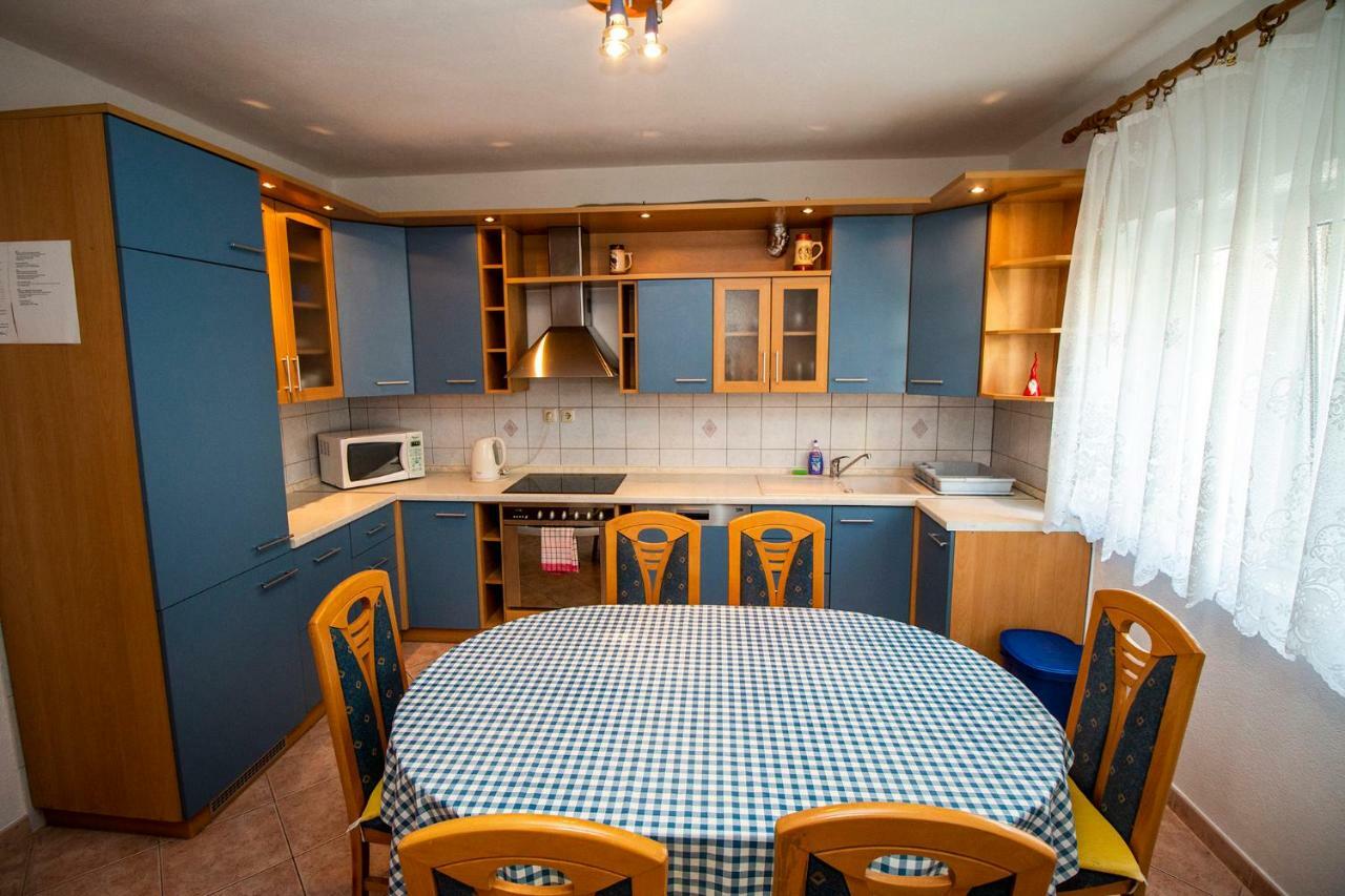 Apartmani Vrljicak Omiš Exterior foto